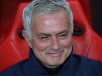Mourinho Ngaku Belum Dapat Panggilan dari Madrid
