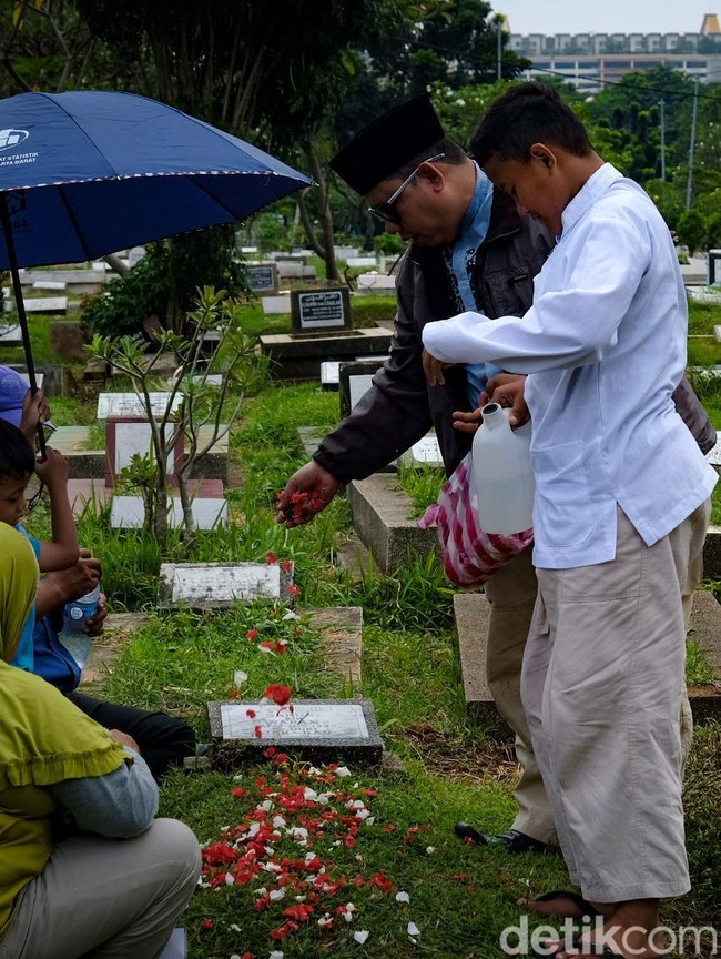 TPU Karet Bivak Dikunjungi Peziarah Jelang Ramadan