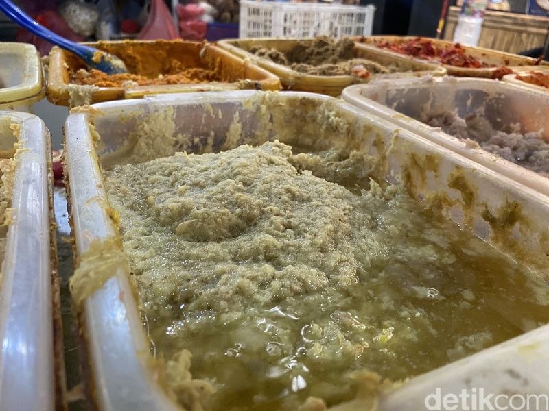 Uni Bumbu Bintaro yang punya berbagai jenis bumbu halus untuk masakan
