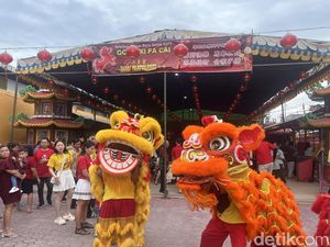 Semarak Imlek di Berbagai Daerah di Indonesia