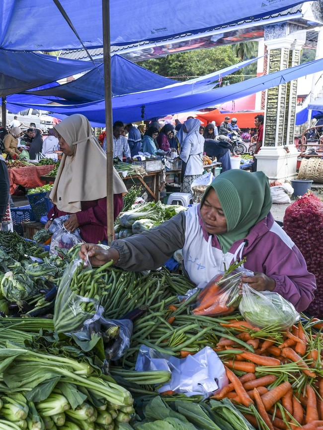 Bangkit Pascabanjir, Pasar Maninjau Diserbu Pembeli Jelang Ramadan