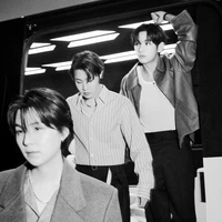 Leader BTS, RM mendeskripsikan proses pembuatan album ini seperti “menggali emas” karena menekankan kualitas dan makna, bukan sekadar memenuhi ekspektasi ARMY yang menunggu mereka. Foto: dok. GQ