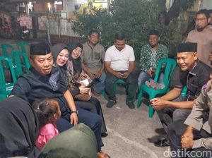 Bupati Karawang Jamin Masa Depan Anak Korban Laka Bendasari