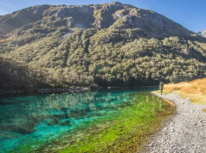 Duh, Danau Paling Jernih di Dunia Terancam oleh Wisatawan