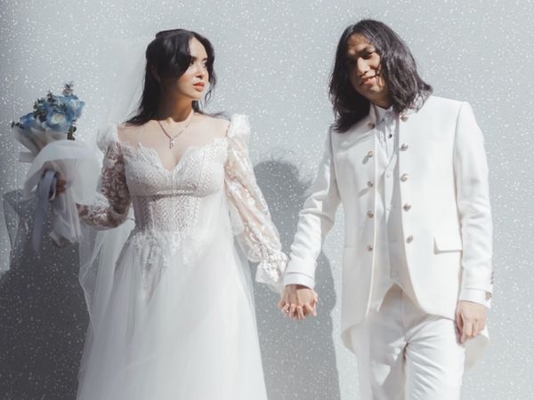 Menikah Diam-diam, Ini Gaya Ayushita Jadi Pengantin Bohemian