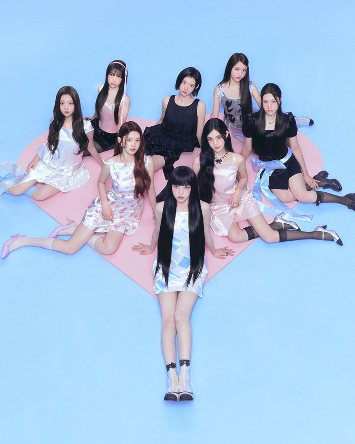 Foto Hearts2Hearts untuk comeback RUDE!