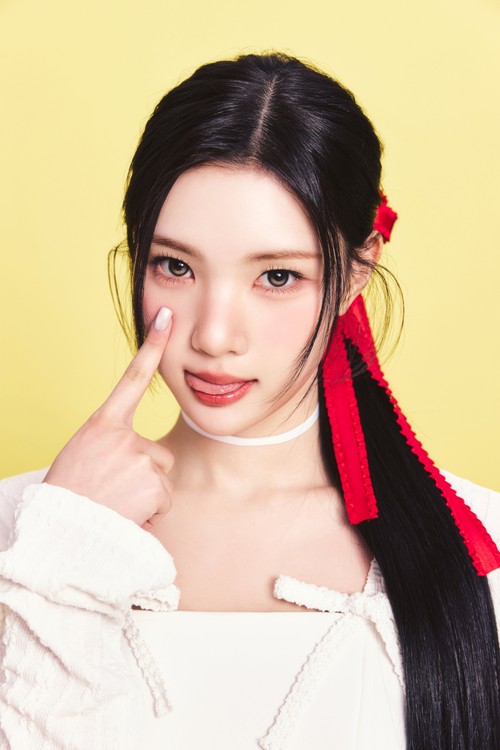 Teaser foto Hearts2Hearts buat comeback RUDE!