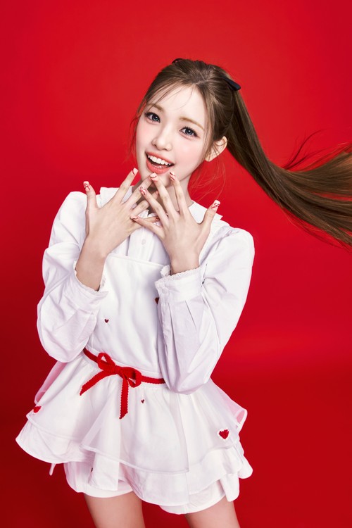 Teaser foto Hearts2Hearts buat comeback RUDE!