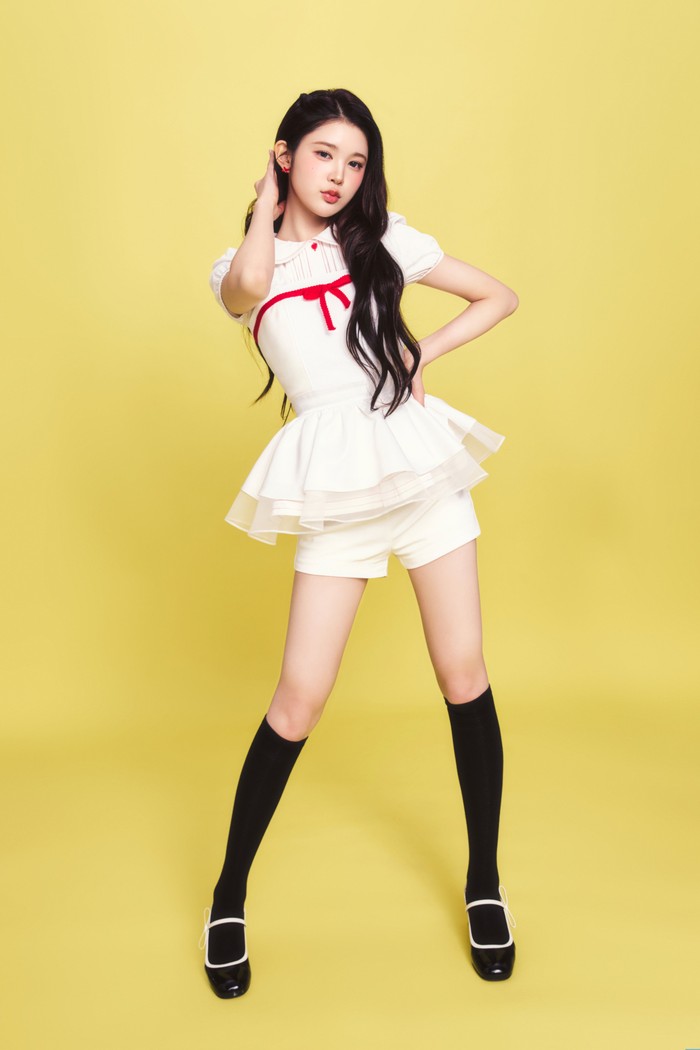 Teaser foto Hearts2Hearts buat comeback RUDE!