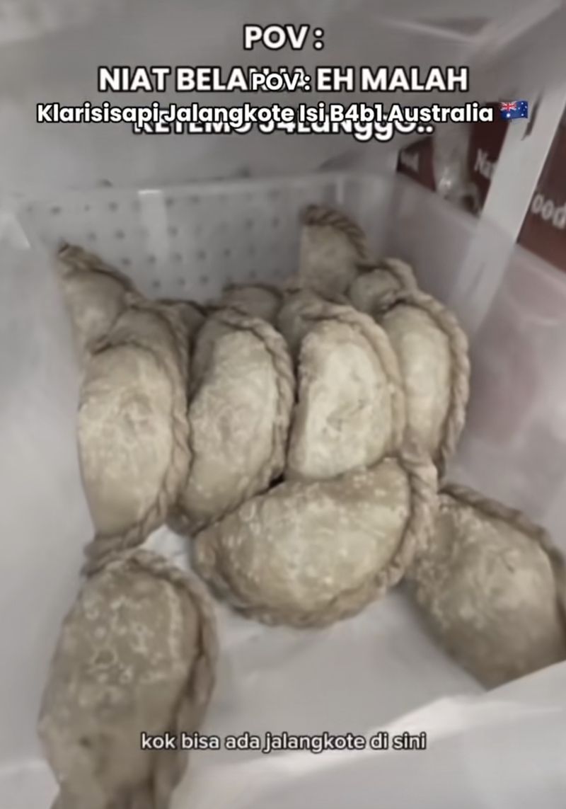 WNI Jajan Jalangkote di Australia, Ternyata Isinya Daging Babi!