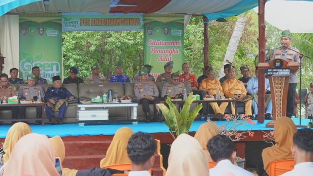 Kapolda Riau Irjen Herry Heryawan menghadiri festival Cian Cui di Kepulauan Meranti, Selasa (17/2/2026).