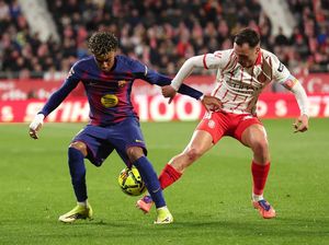 Lawan Girona, Barcelona Tumbang 1-2