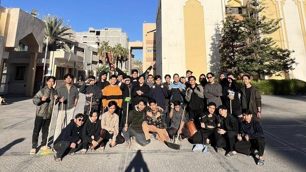 Mahasiswa Muhammadiyah di Zliten, Libya menggelar bersih lingkungan dan senam bersama menyambut Ramadan 2026 Mahasiswa Muhammadiyah di Zliten, Libya menggelar bersih lingkungan dan senam bersama menyambut Ramadan, Jumat (13/2/2026).