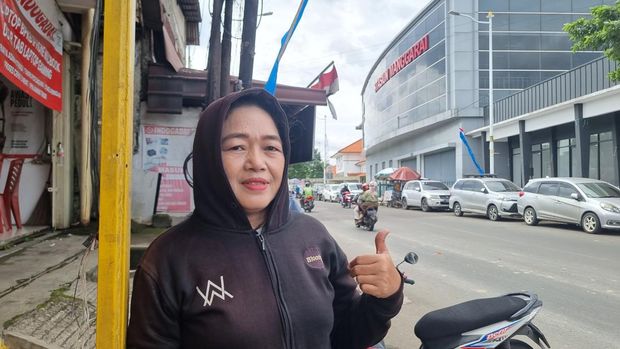 Epi (50) beri pendapat soal larangan ormas sweeping rumah makan saat Ramadan.