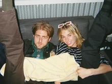 Maya Hawke Resmi Menikah!