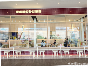 Munch Club, Spot Makan Bergaya Diner dengan Interior Minimalis Modern