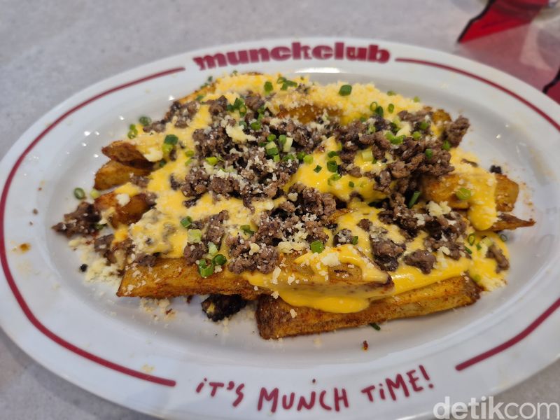 Munch Club Munch Club, Puri Indah Mall.