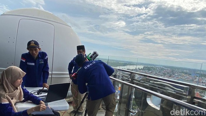 Pemantauan hilal 1 Ramadan 1447 H/2026 M di Observatorium Unismuh Makassar, Selasa (17/2/2026).