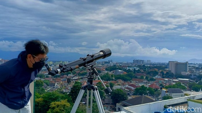 Pemantauan hilal di Bandung