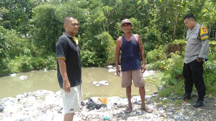Pemerintah Kalurahan (Pemkal) Seloharjo, Pundong, Bantul akhirnya menutup tempat pembuangan sampah (TPS) ilegal di Jelapan, Seloharjo. 