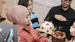 Pesta Ultah Raffi-Nagita Meriah! Bertabur Cake hingga Makan-makan Hotpot