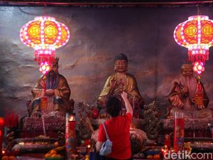 10 Hal yang Identik dengan Imlek: Ada Angpao-Shio