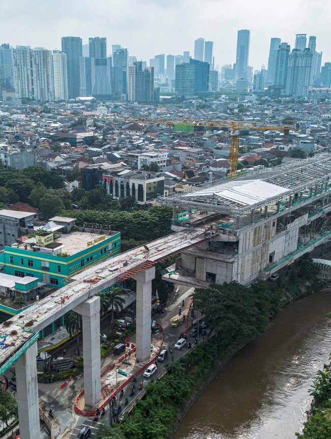 Proyek LRT Manggarai-Velodrome Dikebut, Progres Capai 89 Persen