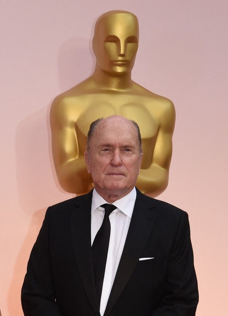 (ARSIP) Nominee Aktor Pendukung Terbaik Robert Duvall berpose di karpet merah untuk Oscar ke-87 pada 22 Februari 2015 di Hollywood, California. Robert Duvall, yang memerankan pengacara mafia yang licik dalam 