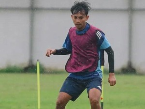 Ricky Pratama Masih Latihan di PSM Usai Dipolisikan Pacar Dugaan Penganiayaan
