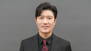 The Judge Returnts jadi drakor MBC pertama Park Hee Soon lo! Pemeran Kang Shin Jin itu bahagia banget debutnya di stasiun TV tertua Korea Selatan itu diterima baik oleh penonton. Berat rasanya menyapa penonton lewat peran paling jahat yang pernah kumainkan, tapi juga merasa bersyukur karena ada orang yang simpati ke karakter ini, kata dia. (Foto: dok. MBC)