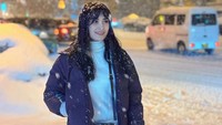 Angbeen Rishi mengaku habis melakukan stem cell. Oh karena lagi jalan-jalan di Korea, jadinya sekalian treatment, ujarnya dilihat di YouTube Insertlive, Rabu (18/2/2026). (Foto: dok Instagram angbeenrishi)