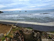 Panik Diteriaki Maling, Pria Bertato Loncat ke Laut di Sukabumi