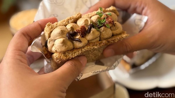Gemas! Kafe Hidden Gem ini Sajikan Kopi Manual Brew hingga Sandwich Mocha