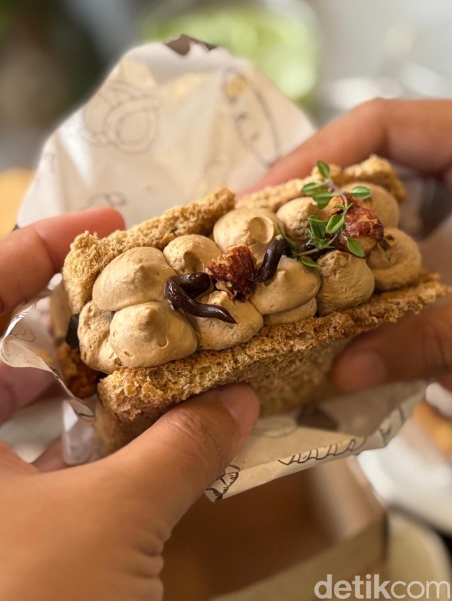 Gemas! Kafe Hidden Gem ini Sajikan Kopi Manual Brew hingga Sandwich Mocha