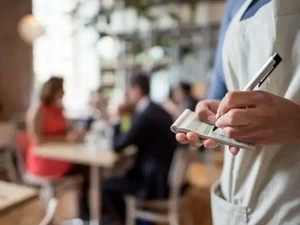 Kabur Berbulan-bulan Usai Makan di Resto, 5 Pria Ini Akhirnya Bayar Lunas!