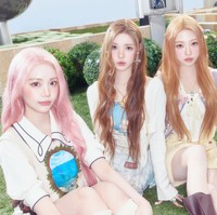 Pemilik nama asli Nyoman Ayu Carmenita ini sekilas mengingatkan netizen Korea dengan sunbae alias seniornya di SM Entertainment, Yoona SNSD. Foto: dok. SM Entertainment