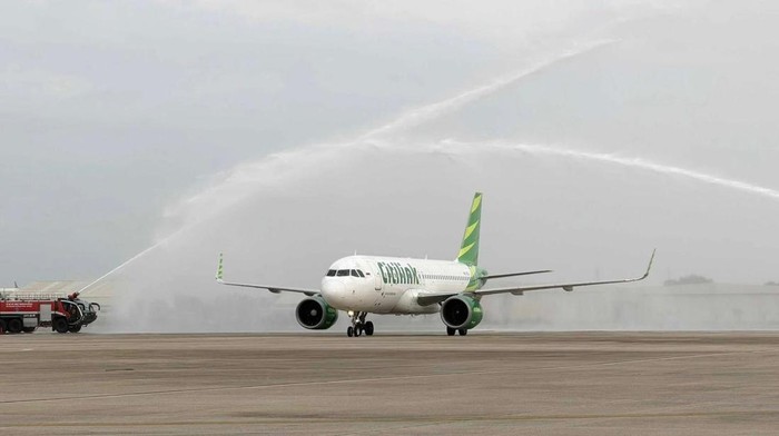 Maskapai Citilink membuka rute baru dari Jakarta via Bandar Udara Internasional Halim Perdanakusuma menuju Padang dan Pekanbaru, yang beroperasi mulai 16 Februari 2026.