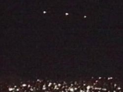 Terekam Kamera! Foto Misterius Ini Bikin Merinding