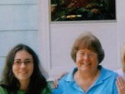 Terekam Kamera! Foto Misterius Ini Bikin Merinding