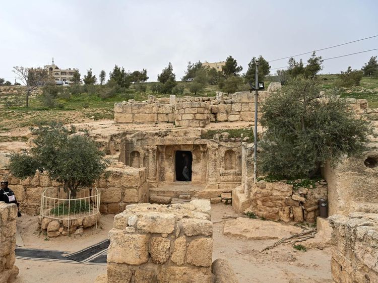 Goa Ashabul Khafi, Destinasi Sejarah dan Spiritual di Jantung Amman