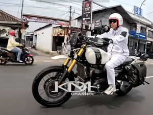Dedi Mulyadi Beli Motor Warga yang Dipersulit Urus STNK Tanpa KTP Pemilik Lama
