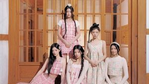 Gaya KiiiKiii hingga ILLIT Pakai Hanbok Rayakan Seollal