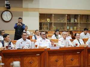 Rapat di Komisi III DPR, KSPSI-KSBSI-KSPI Dukung Polri di Bawah Presiden