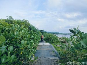 Pemkab Dompu Minta Pemprov NTB Tak Tutup Mata Soal Kondisi Pantai Lakey