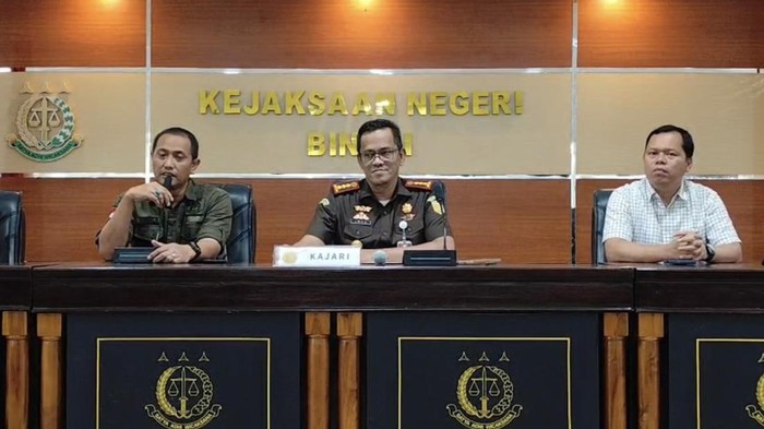 Konferensi pers Kejari Binjai. (dok. Kejari Binjai)