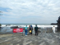 Imlek 2026, Jumlah Wisatawan di Tanah Lot Hanya 3.142 Orang