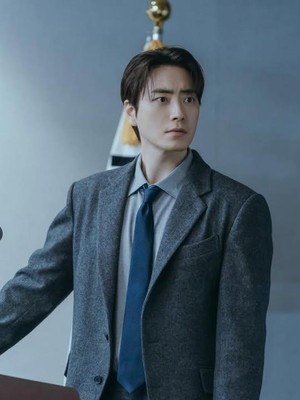 Lee Jun Hyuk, Aktor The Art of Sarah Ternyata Berdarah Bangsawan