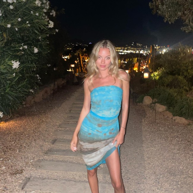 Sempat jadi misteri, sosok Luisa Laemmel kemudian terungkap sebagai seorang model Swiss berusia 28 tahun yang saat ini tinggal di New York. Foto: Instagram @luisalaemmel