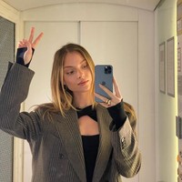 Malam sebelumnya, Orlando dan Luisa juga terlihat tiba di acara tersebut secara terpisah tetapi kemudian duduk bersama di area VIP. Menurut Daily Mail, pasangan itu terlihat mengobrol dengan nyaman bersama pengusaha Todd Graves dan aktor Jamie Foxx. Foto: Instagram @luisalaemmel