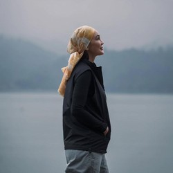 Luna Maya Jadi Eksekutif Produser dan Pemain di Film Zombie Zona Merah